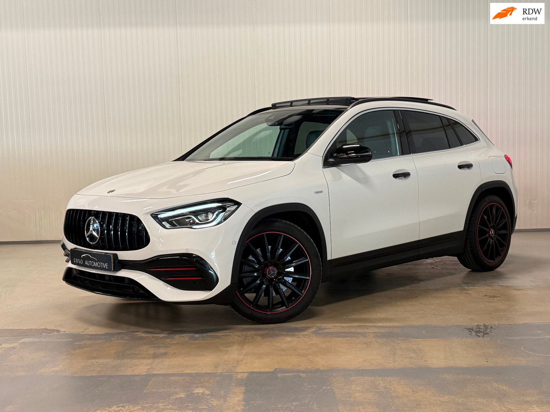Mercedes-Benz GLA-klasse 250 4MATIC AMG Line | EDITION 1 | N, Auto's, Dealer onderhouden, Gebruikt, Euro 6, 4 cilinders