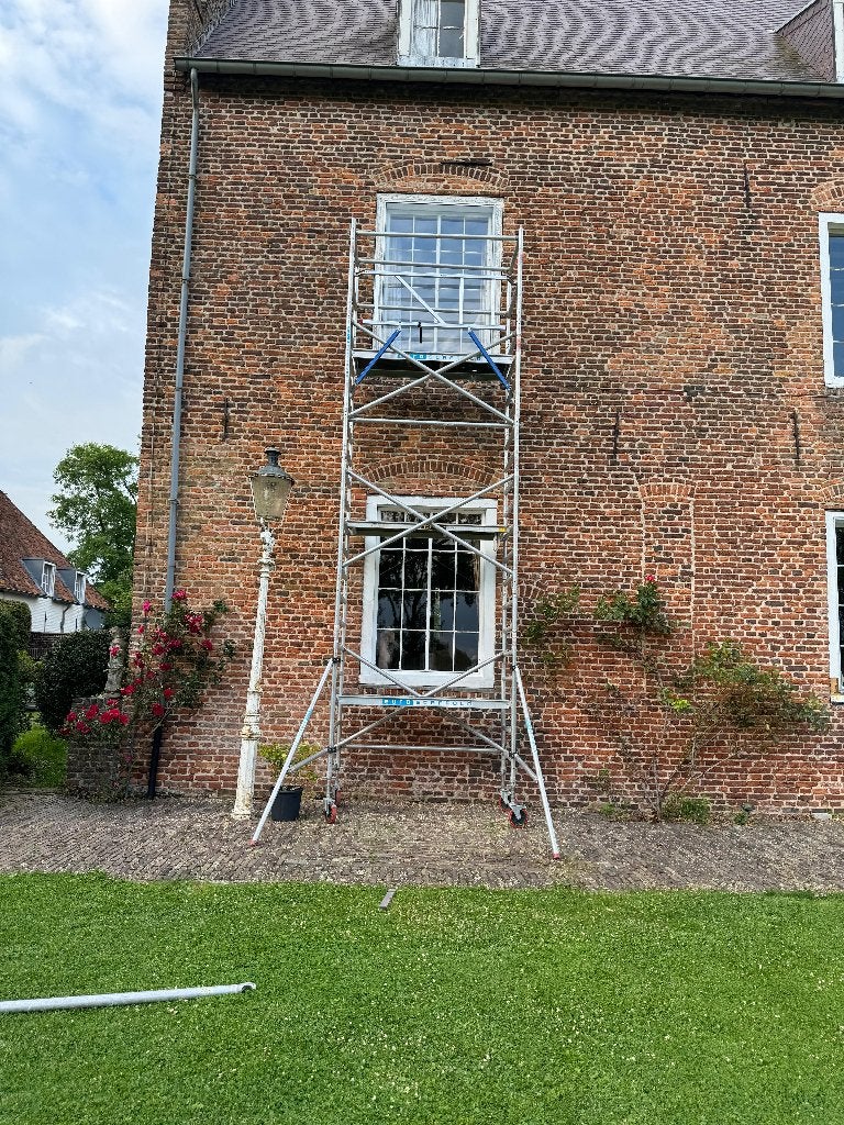 Steiger TE HUUR 7.2 werkhoogte(INC transport, op- en afbouw), Ophalen, Zo goed als nieuw, Rolsteiger of Kamersteiger, 5 meter of hoger