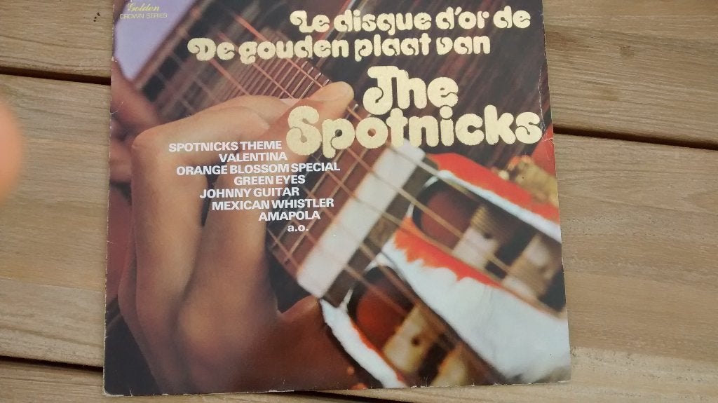 Lp - De gouden plaat van The Spotnicks, Ophalen of Verzenden, Zo goed als nieuw, 12 inch, Rock-'n-roll