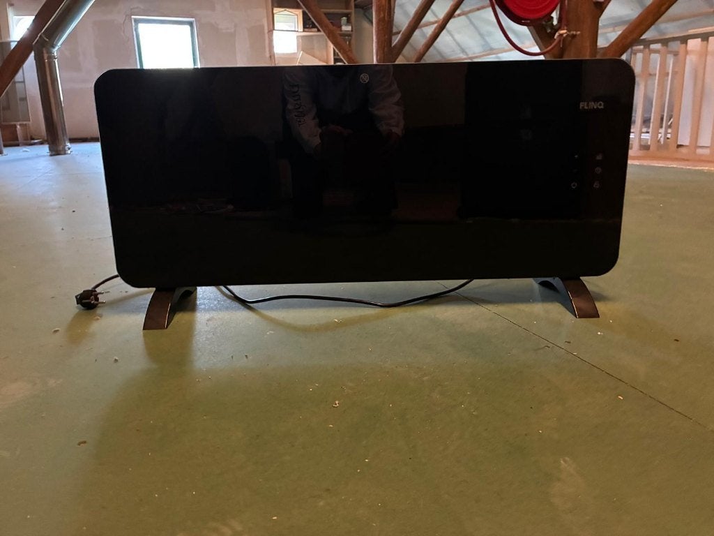 Te koop aangeboden: Flinq Smart Panel Heater, Doe-het-zelf en Verbouw, 30 tot 80 cm, Kachel, Ophalen of Verzenden, Zo goed als nieuw