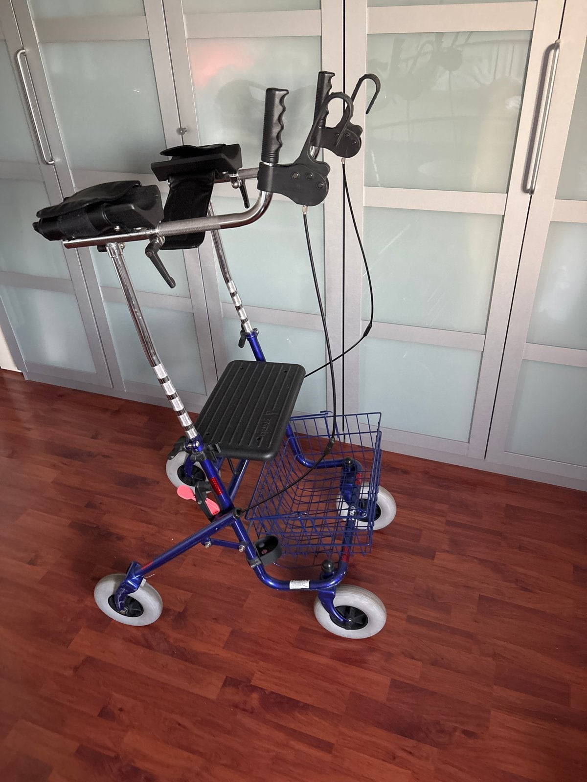 Premis provo rollator, Diversen, Ophalen