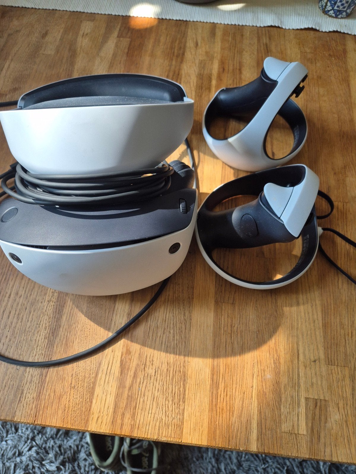 PS VR2 compleet met controllers - Nieuwstaat, Spelcomputers en Games, Virtual Reality, Ophalen