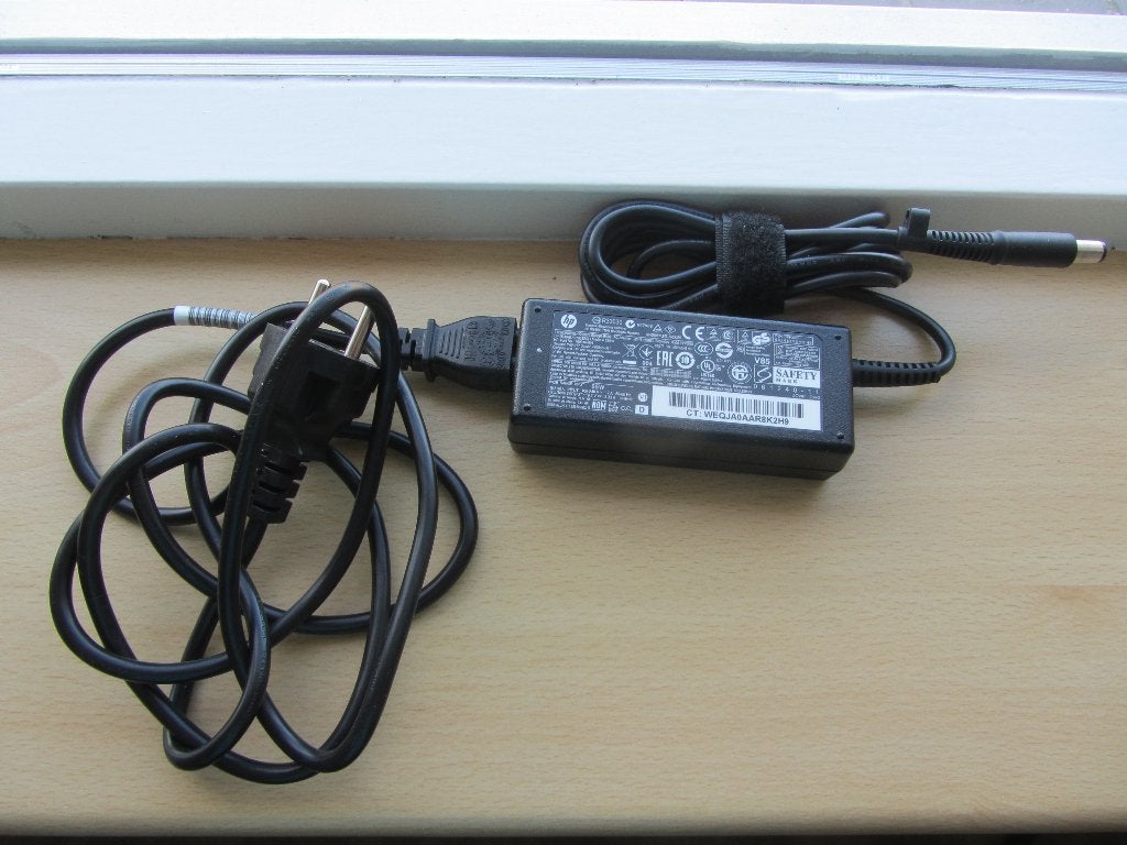 External power adapter (65W) - 19.5V, 3.3A, active power-fac, Computers en Software, Laptop-opladers, Ophalen of Verzenden, Zo goed als nieuw