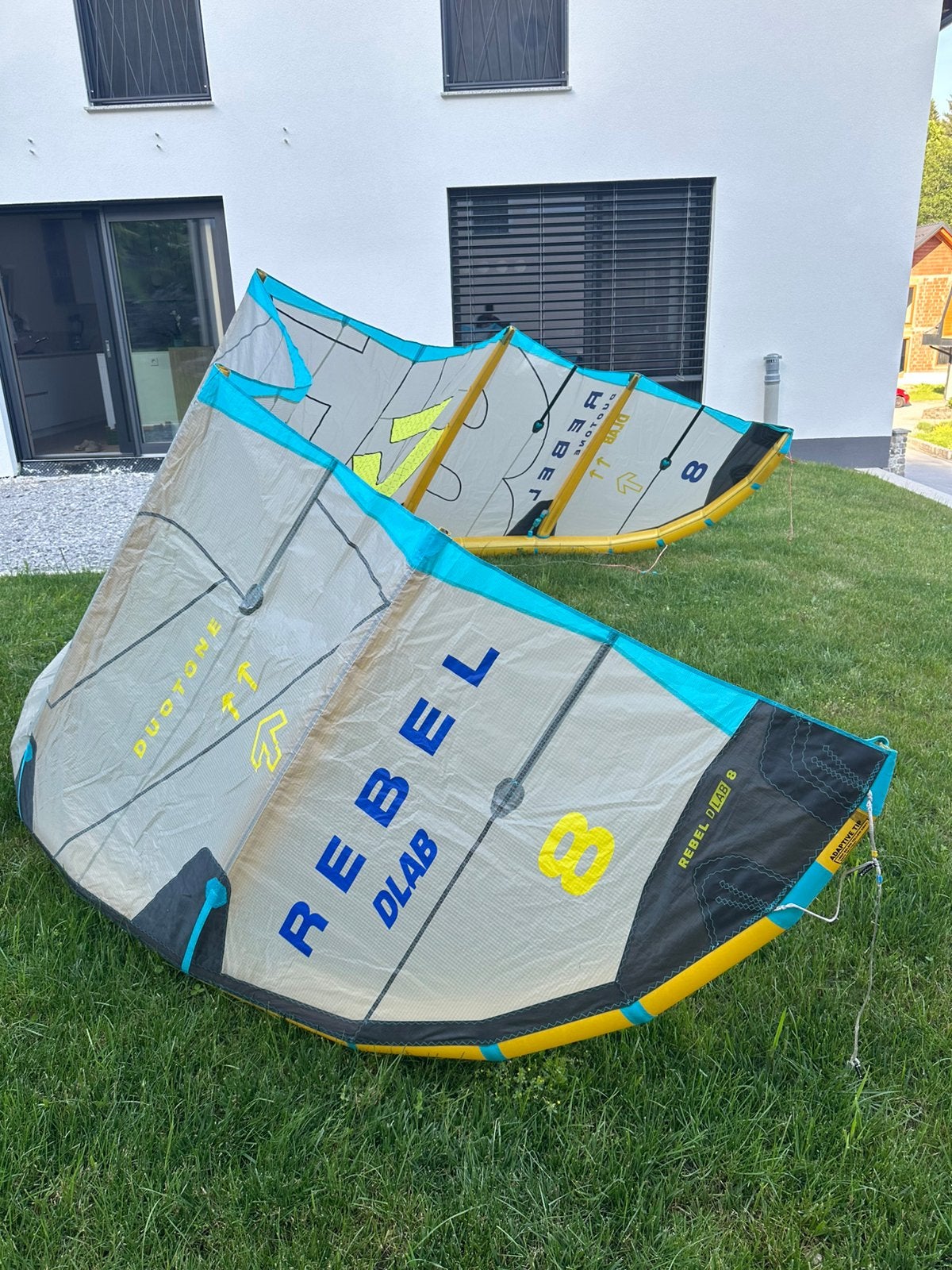 Duotone Rebel 8m Dlab 2025, Watersport en Boten, Kitesurfen, Ophalen of Verzenden, Gebruikt, 8 m², Kite