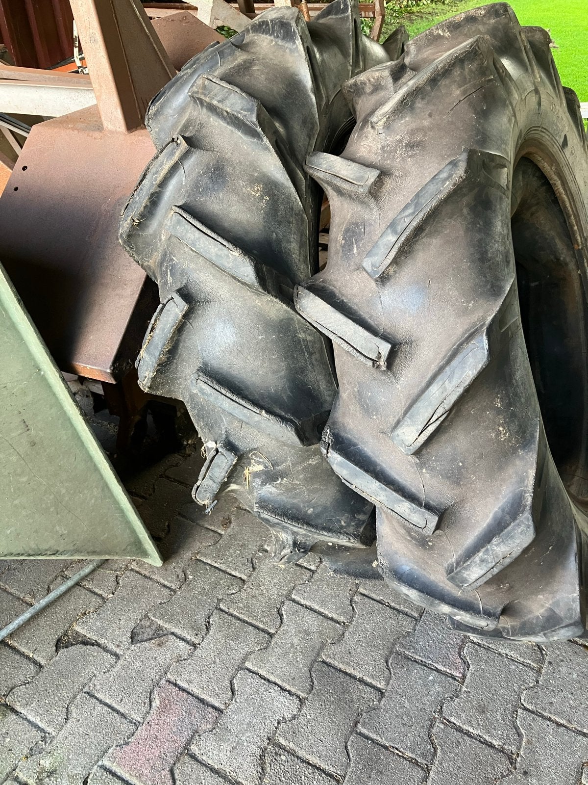 Tractorbanden 12.4 x 28, Ophalen of Verzenden
