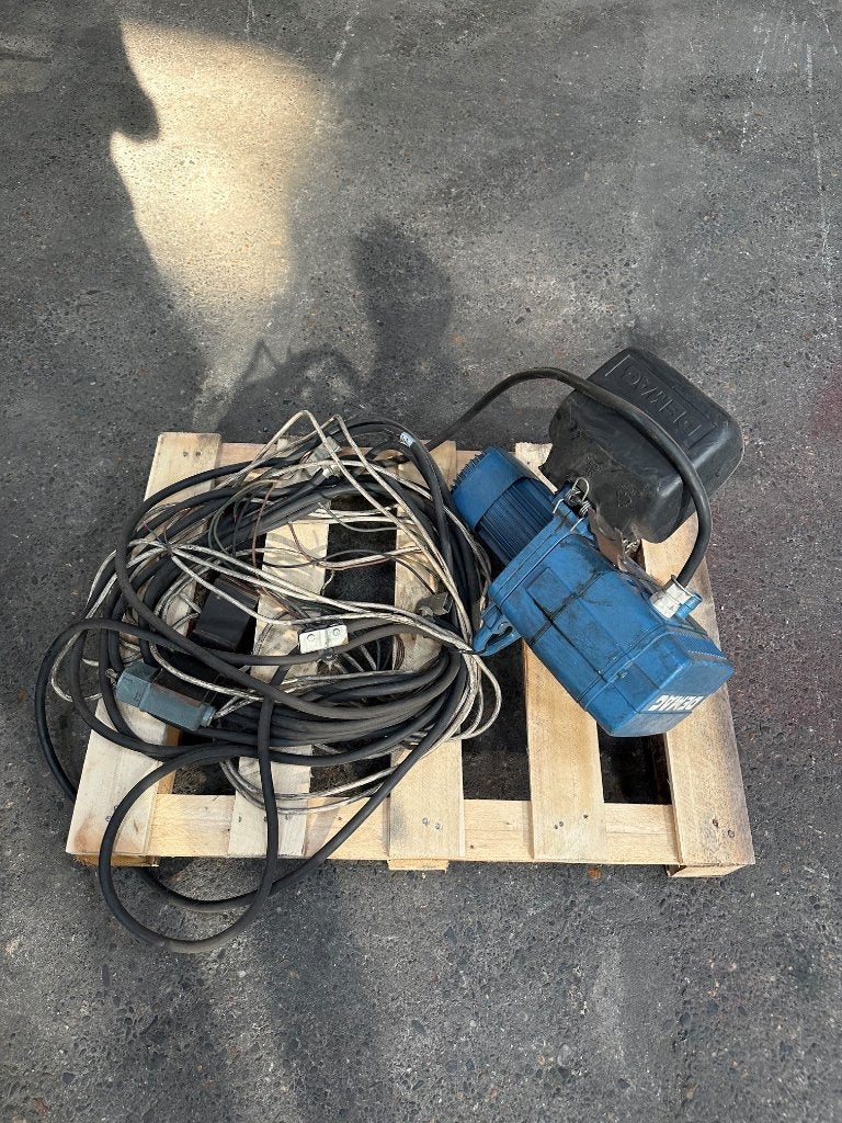Demag takel 125kg zonder afstandsbediening, Doe-het-zelf en Verbouw, Lieren en Takels, Ophalen, Gebruikt, Elektrisch