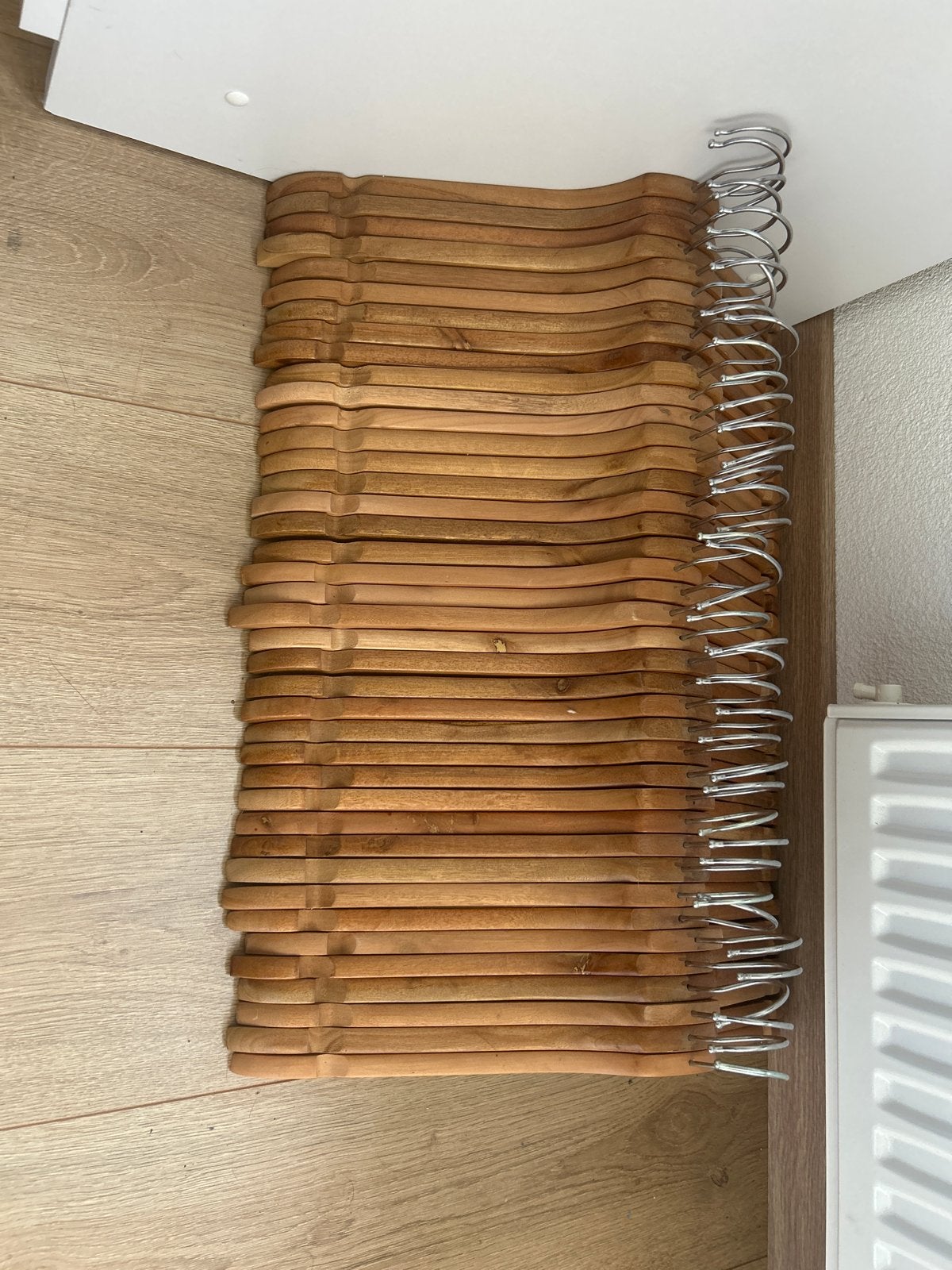 Houten broekhangers - per stuk of per 5 stuks, Ophalen, Gebruikt, Hout, Volwassenen