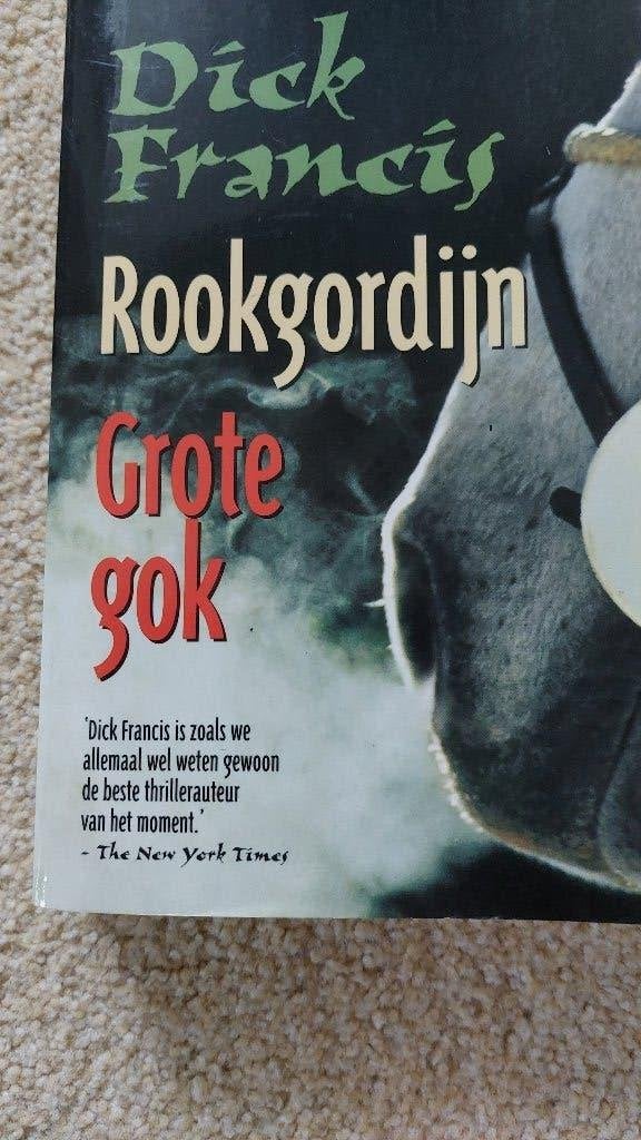 Dick Francis - Rookgordijn / Grote Gok (Thriller), Boeken, Gelezen, Europa overig, Dick Francis, Ophalen of Verzenden