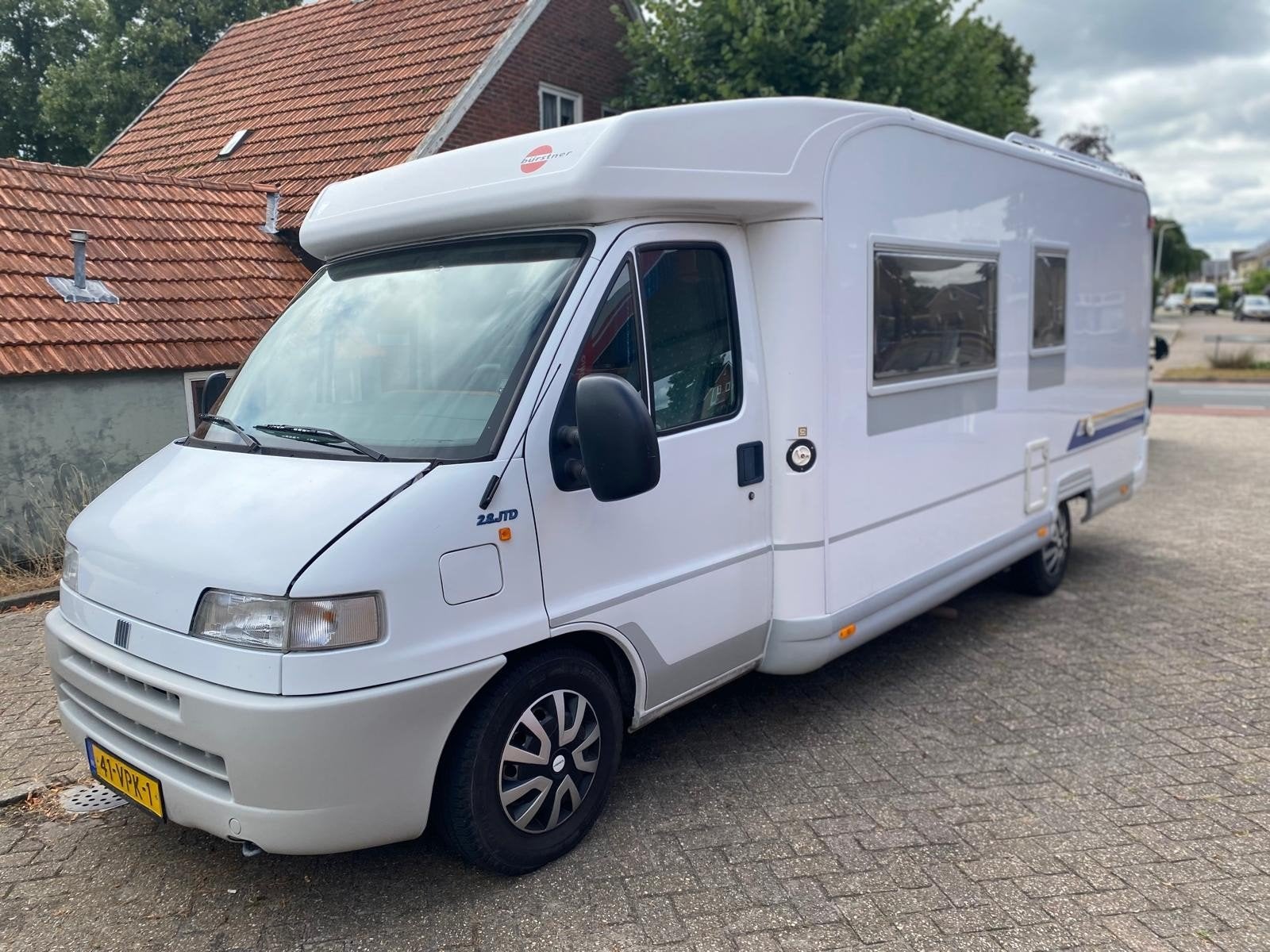 Bürstner T618 | 2.8 JTD 128 PK | 136.759 KM 4 SLAAPPLAATSEN, Ringverwarming, Fiat, Koelkast, Particulier