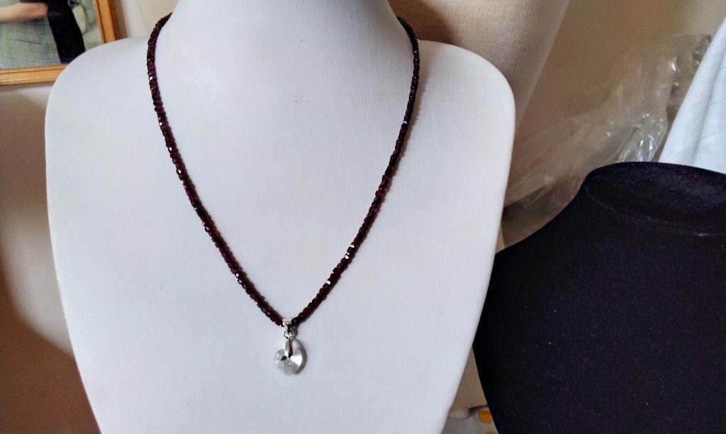 Stralende ketting Granaat Kubus & Swarovski Hartvormige, Nieuw, Ophalen of Verzenden, Steen of Mineraal, Met edelsteen