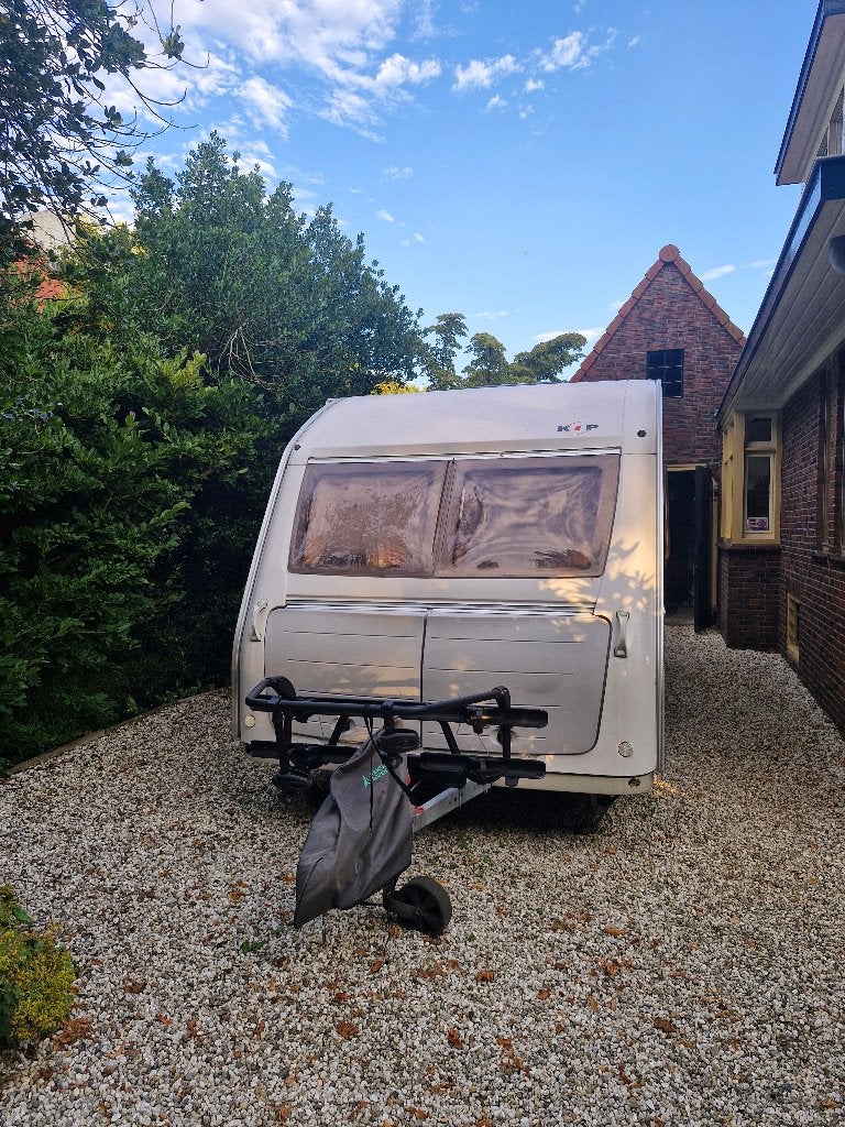 Kip Greyline special 47 tdb 2004, Omvormbare zithoek, Rondzit, Kip, Particulier