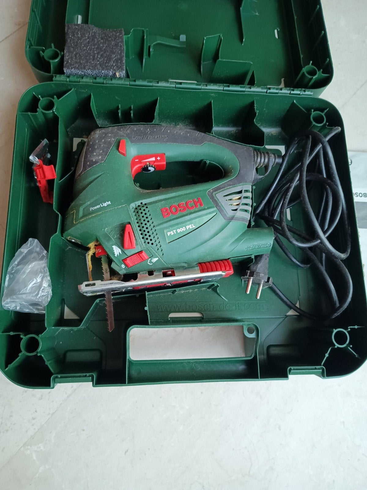 Bijna nieuwe Bosch decoupeerzaag PST 900 PEL, Ophalen, 600 tot 1200 watt, Zo goed als nieuw, Bosch