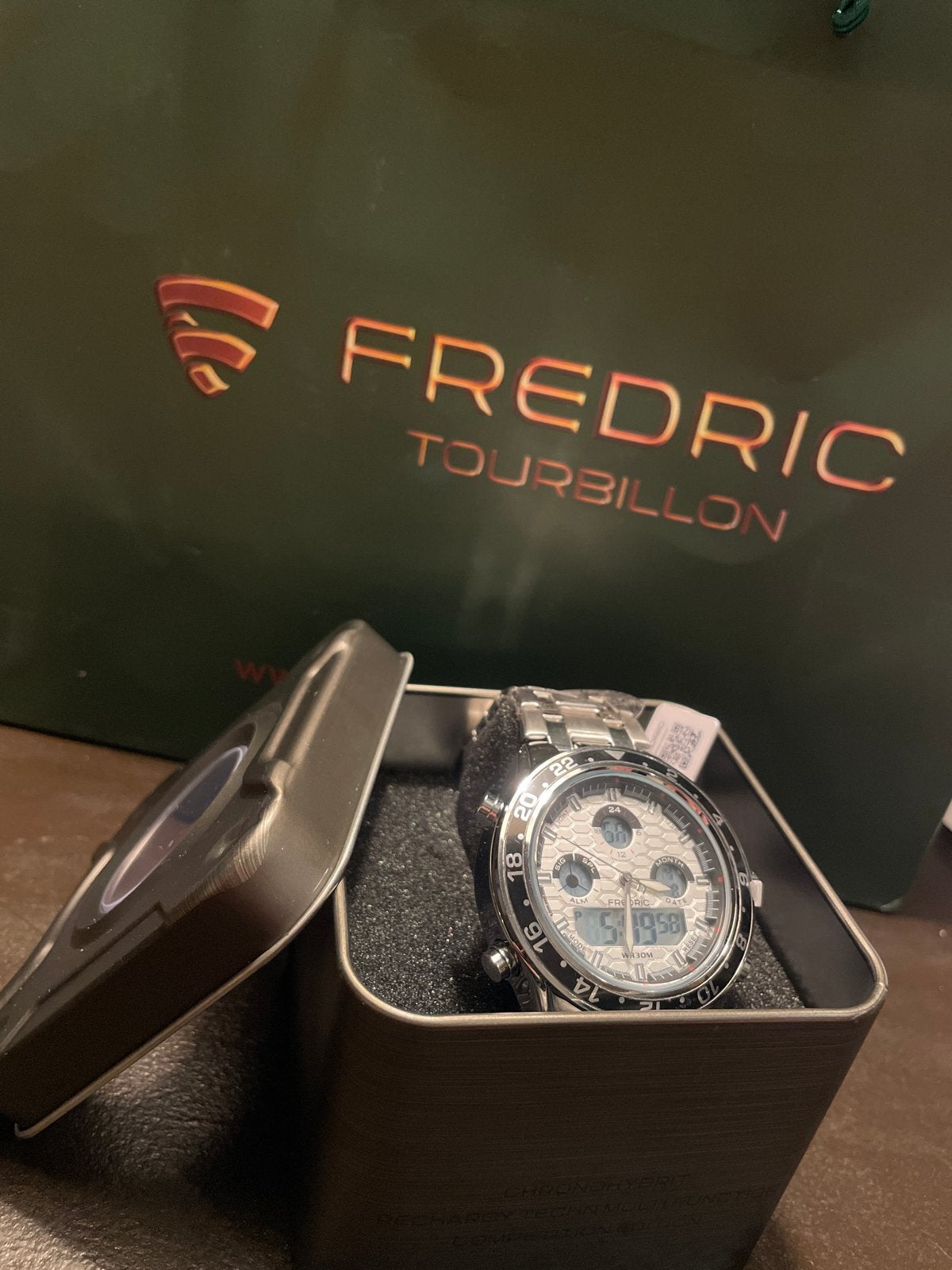 FREDRIC Dual Time Sport Horloge - Nieuw & Ongedragen, Sieraden, Tassen en Uiterlijk, Overige merken, Staal, Staal, Polshorloge