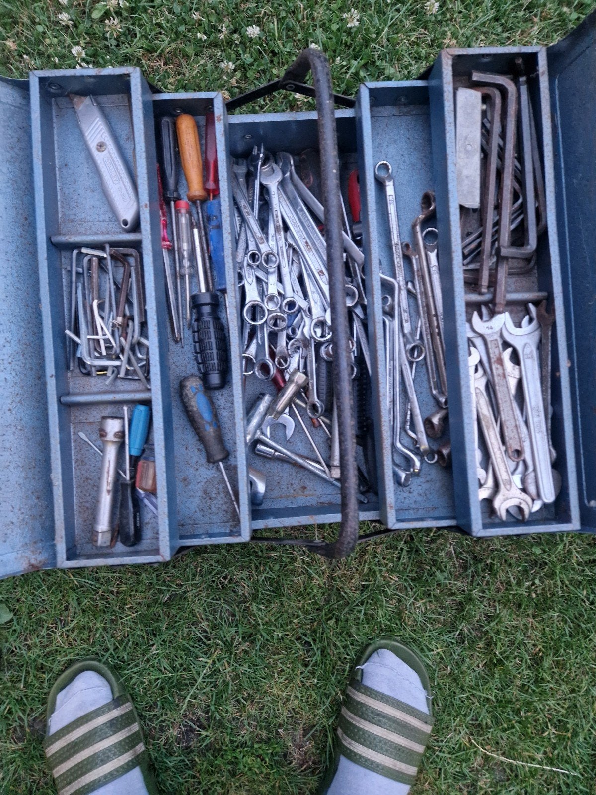 Gereedschapkoffer met handgereedschap, Ophalen, Gevuld, Gebruikt