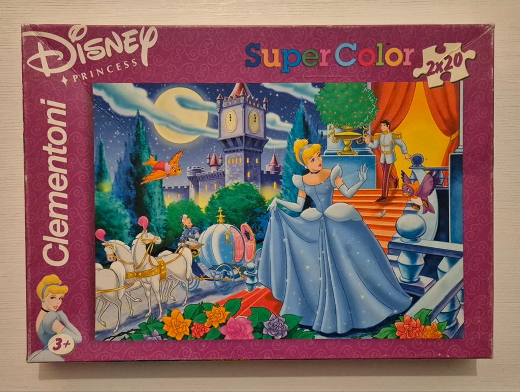 Disney Princess - Assepoester - puzzel - 2x20 stukjes - 3+, Ophalen of Verzenden, 10 tot 50 stukjes, Zo goed als nieuw