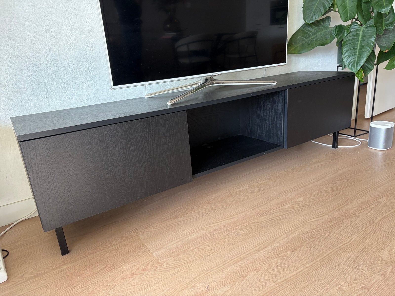 Zwart TV-meubel met opbergruimte - Kas20, Ophalen, 150 tot 200 cm, Zo goed als nieuw, Minder dan 100 cm