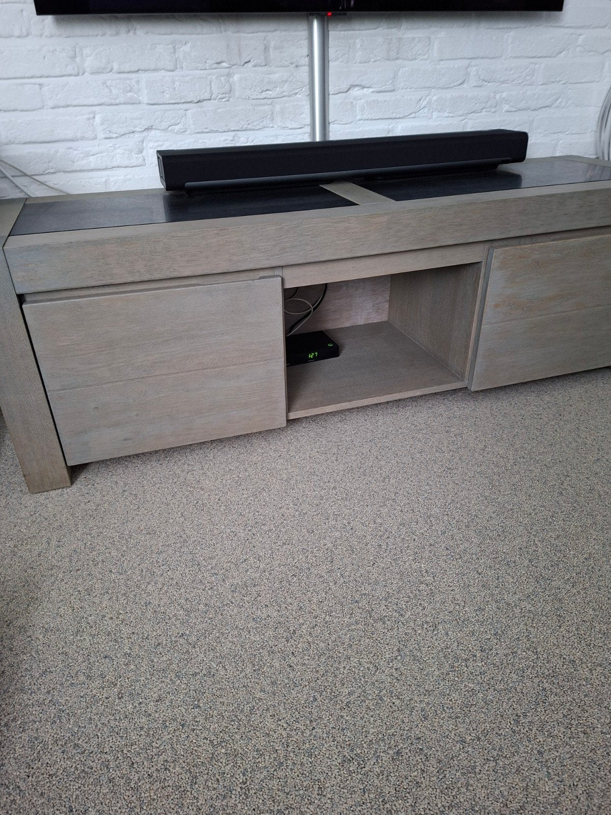 TV meubel met 2 granieten platen 30/66 en 2 cm dik., Ophalen