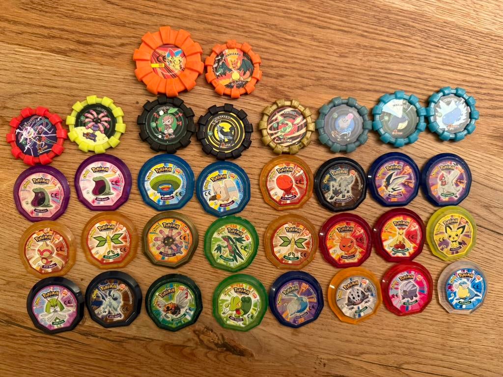 Vintage Pokémon Tazos Collection 34PiecesOldSchool 90s/2000s, Ophalen of Verzenden, Zo goed als nieuw