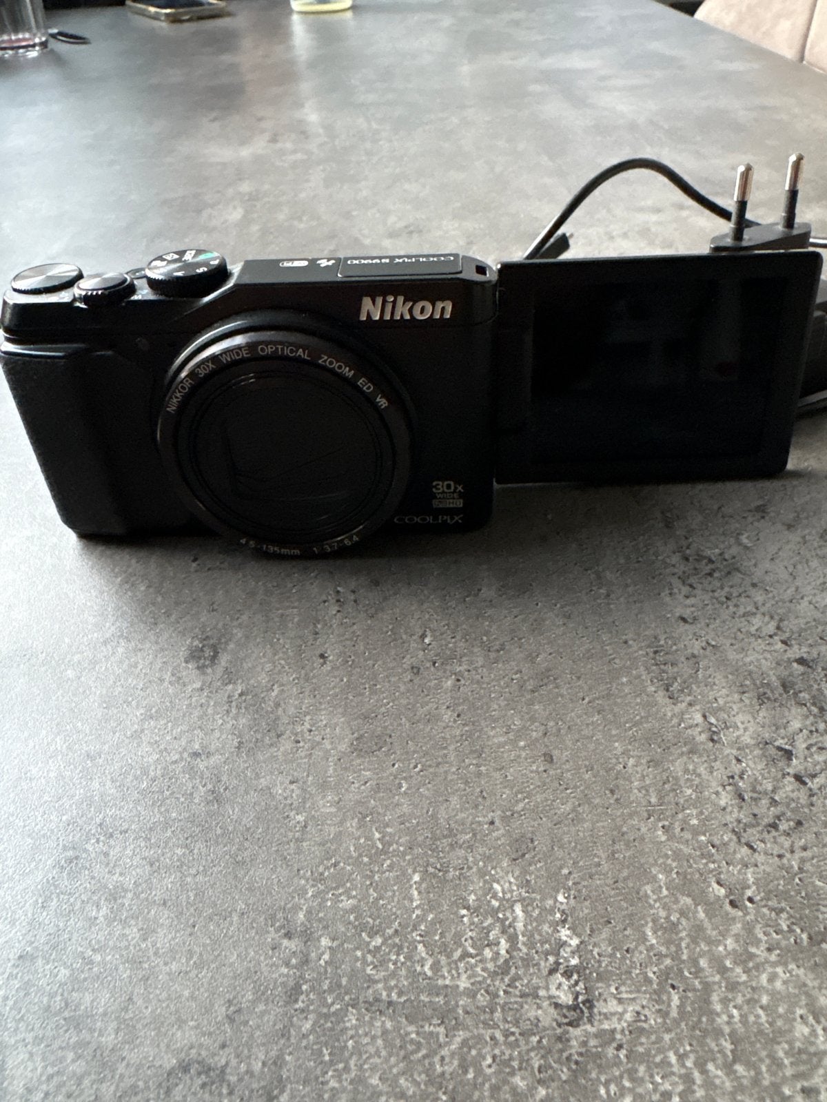 Nikon Coolpix S9900 - Compactcamera met 30x optische zoom, Ophalen, Oplader, Beeldstabilisatie, Zo goed als nieuw