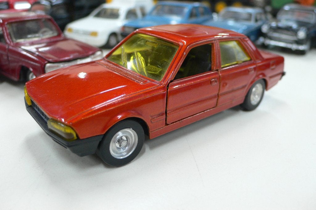 peugeot 505-norev 1/43-met RECORD- velgen -ipv wizzwheels, Verzenden, Nieuw, Auto, Norev
