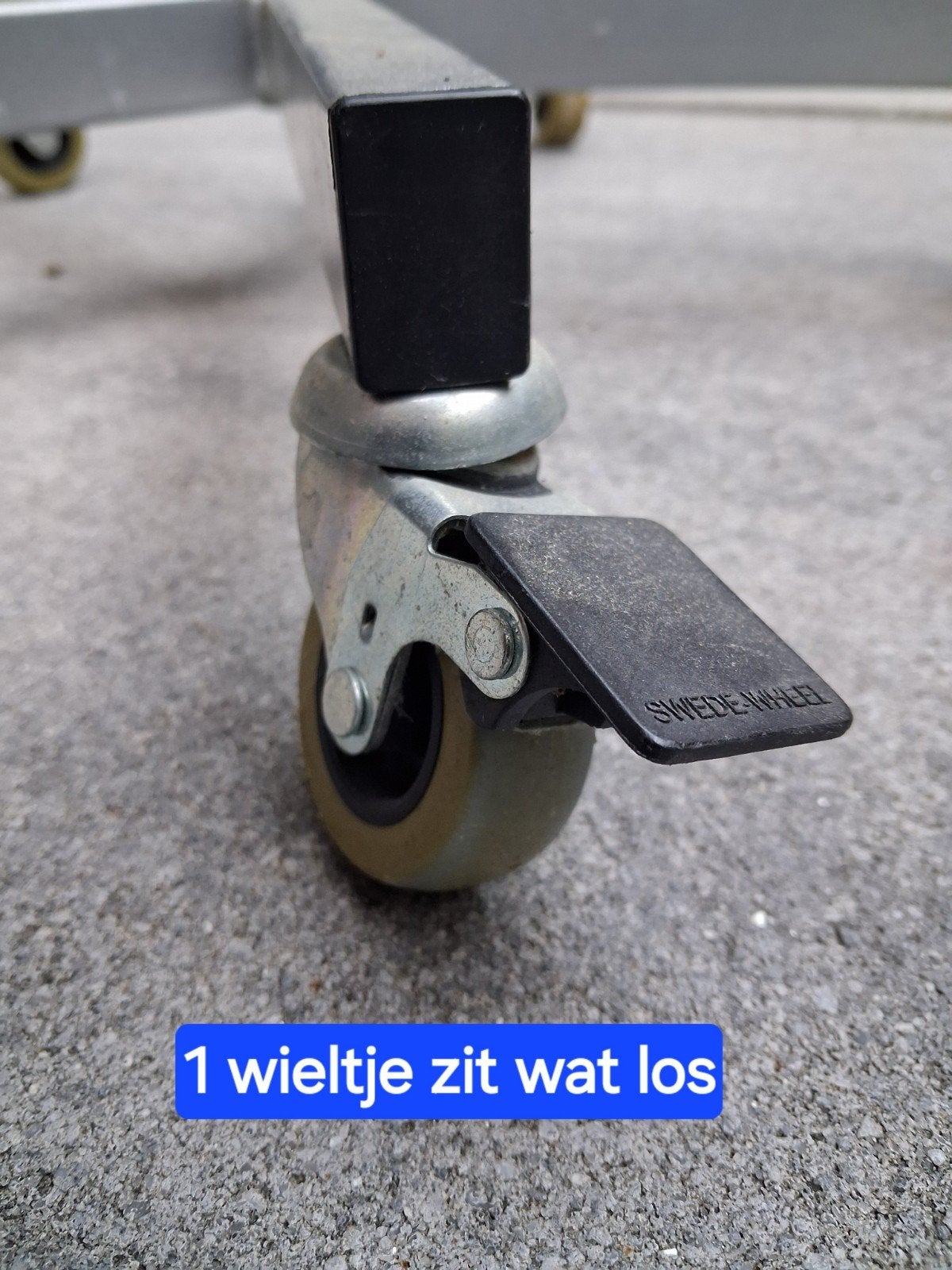 Draaiend kaartenrek op wielen - 175 cm hoog, Ophalen
