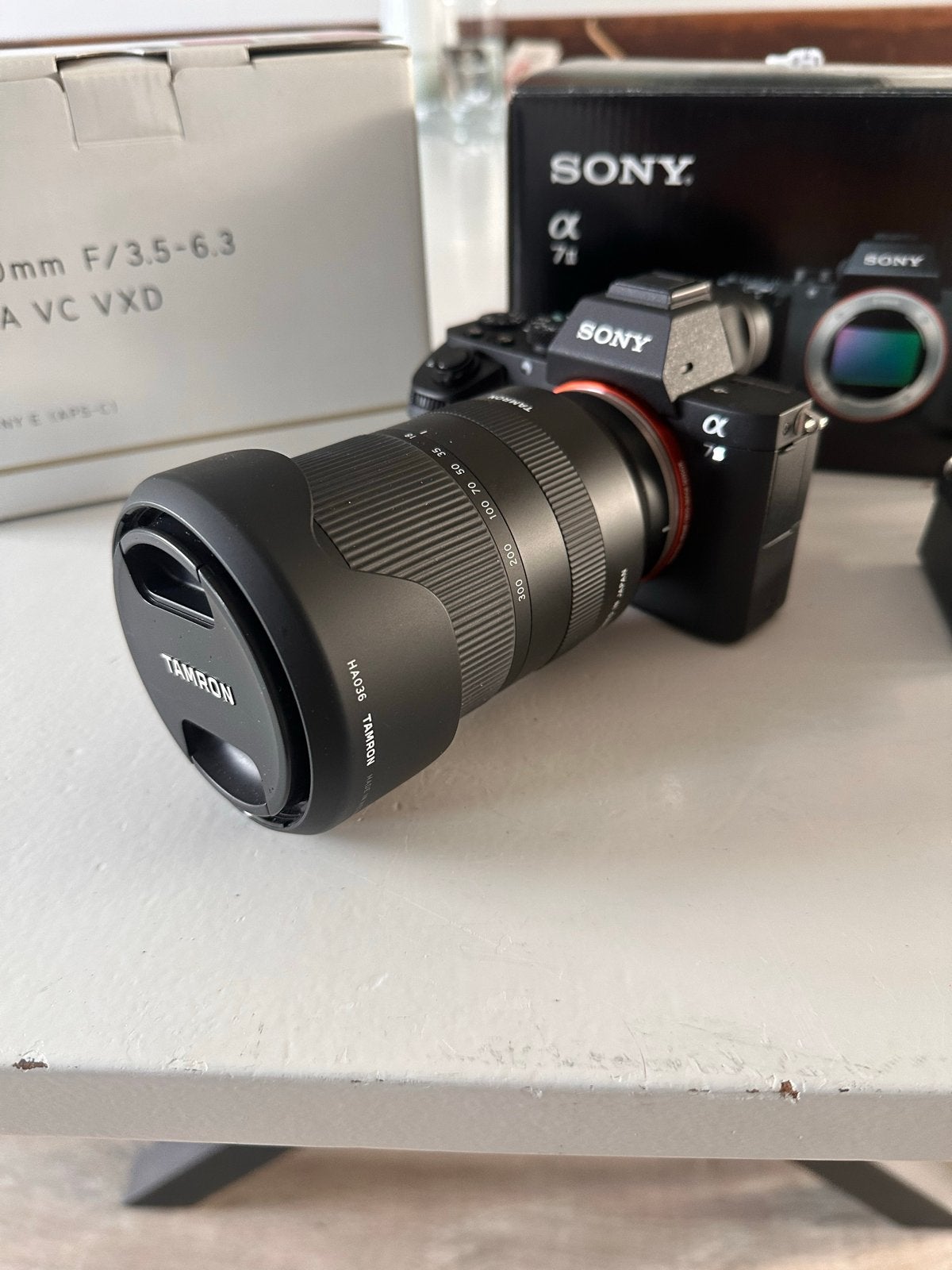 Sony CX7 II met Tamron 18-300mm lens, Ophalen, Zo goed als nieuw, Accu, Sony