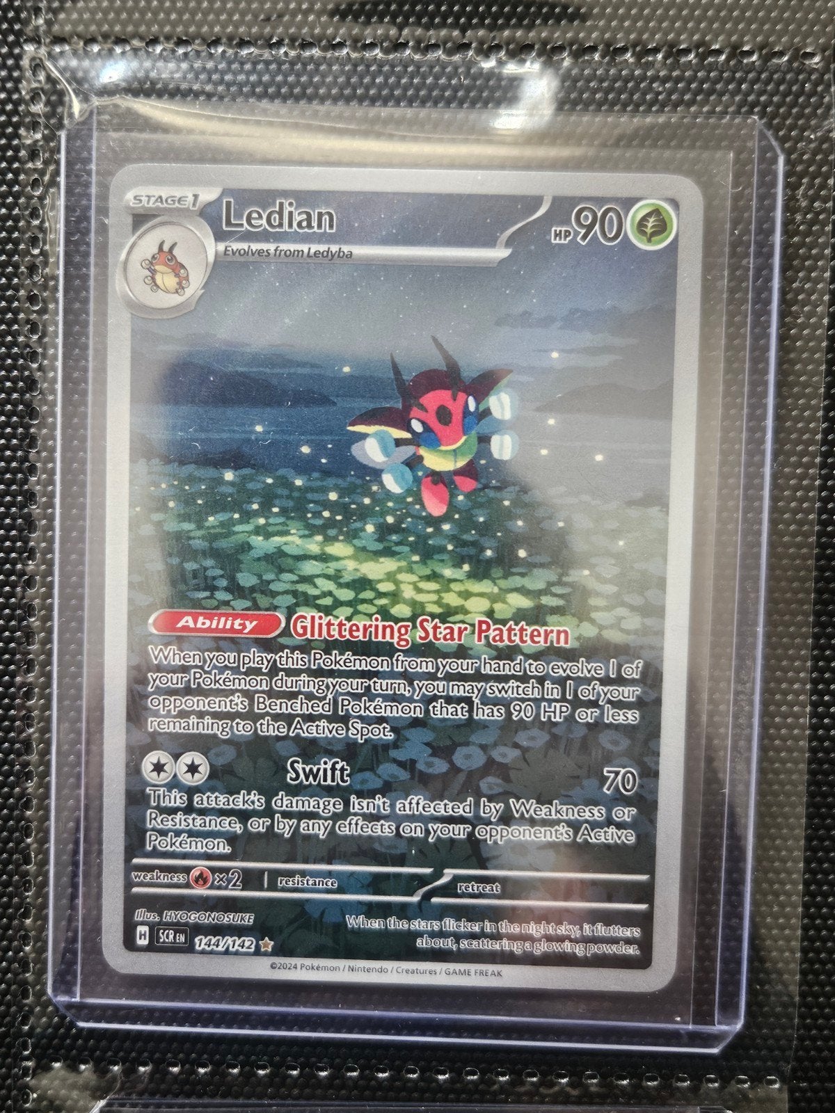 Pokemon Ledian 144/142 Stellar Crown, Ophalen of Verzenden, Zo goed als nieuw, Losse kaart, Foil