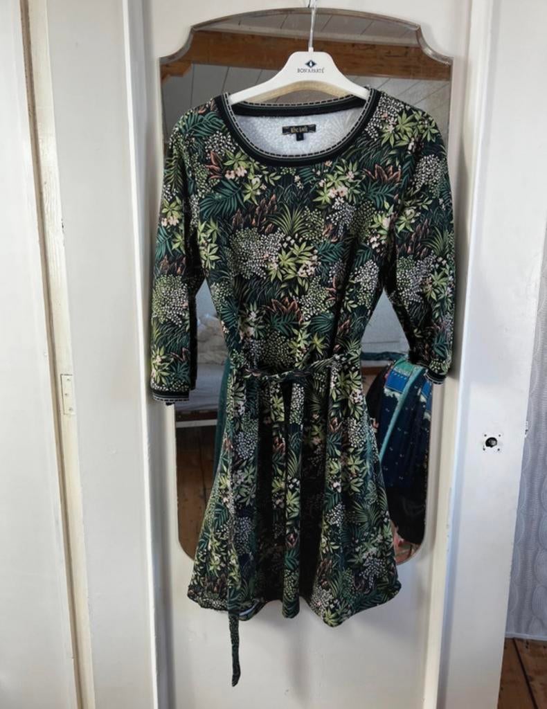 King Louie korte jurk met halflange mouwen - Maat L, Kleding | Dames, Overige Dameskleding, Ophalen of Verzenden, Zo goed als nieuw