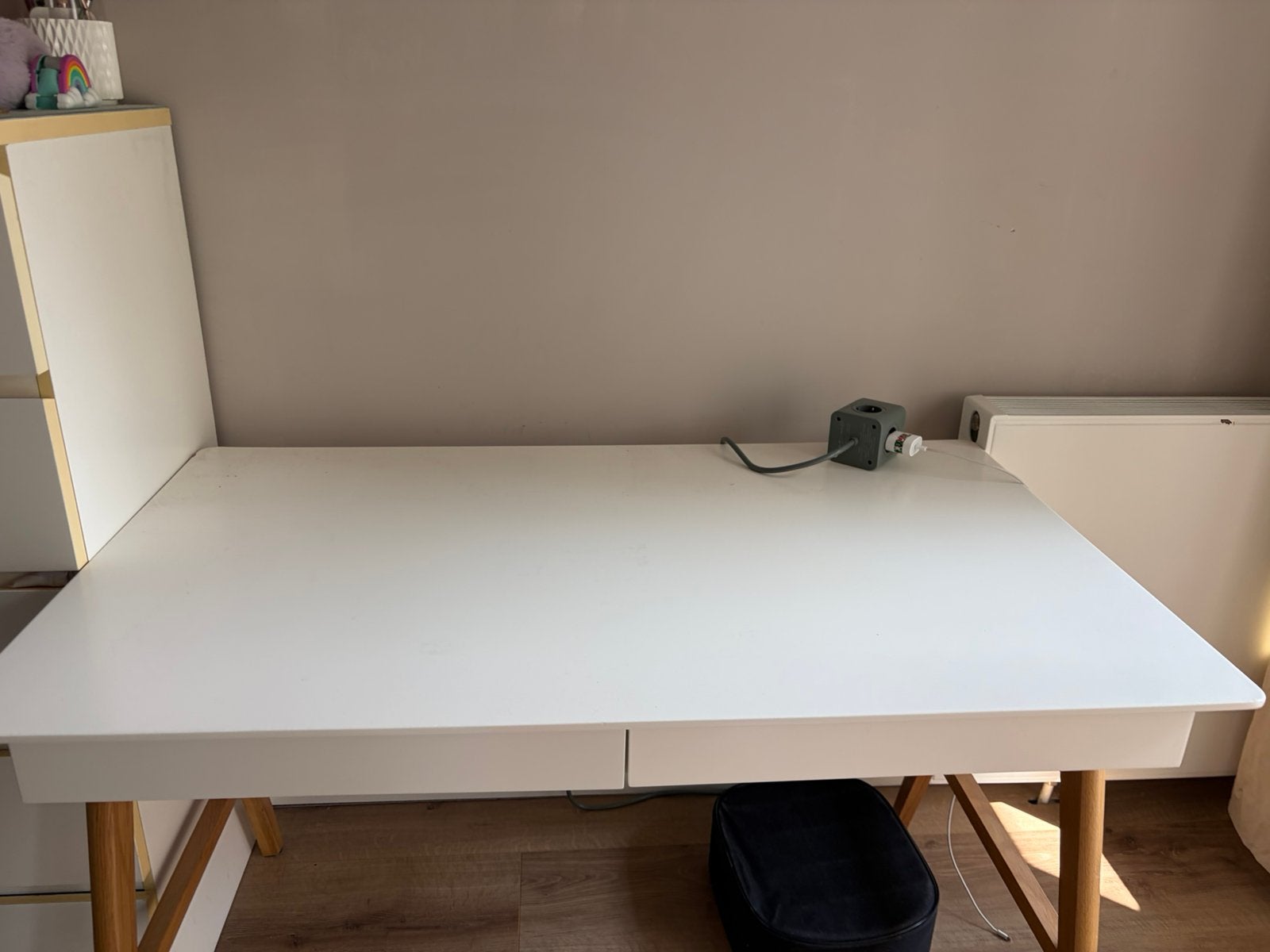 Wit Sheslay bureau, Ophalen, Gebruikt