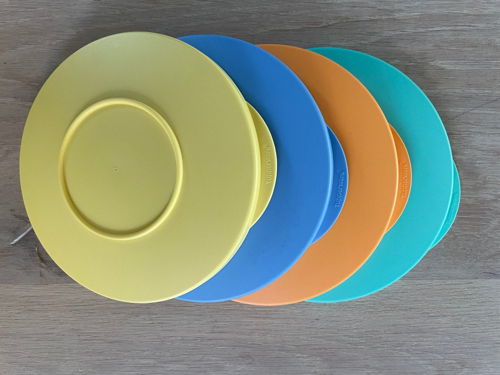 Tupperware nieuwe losse deksels rond 18 cm trendy kommen, Huis en Inrichting, Ophalen of Verzenden, Zo goed als nieuw, Overige typen