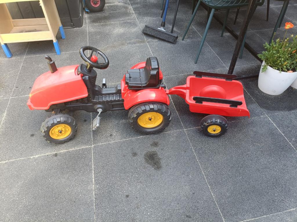 Tractor met aanhanger Falk, Ophalen, Gebruikt, Trapvoertuig