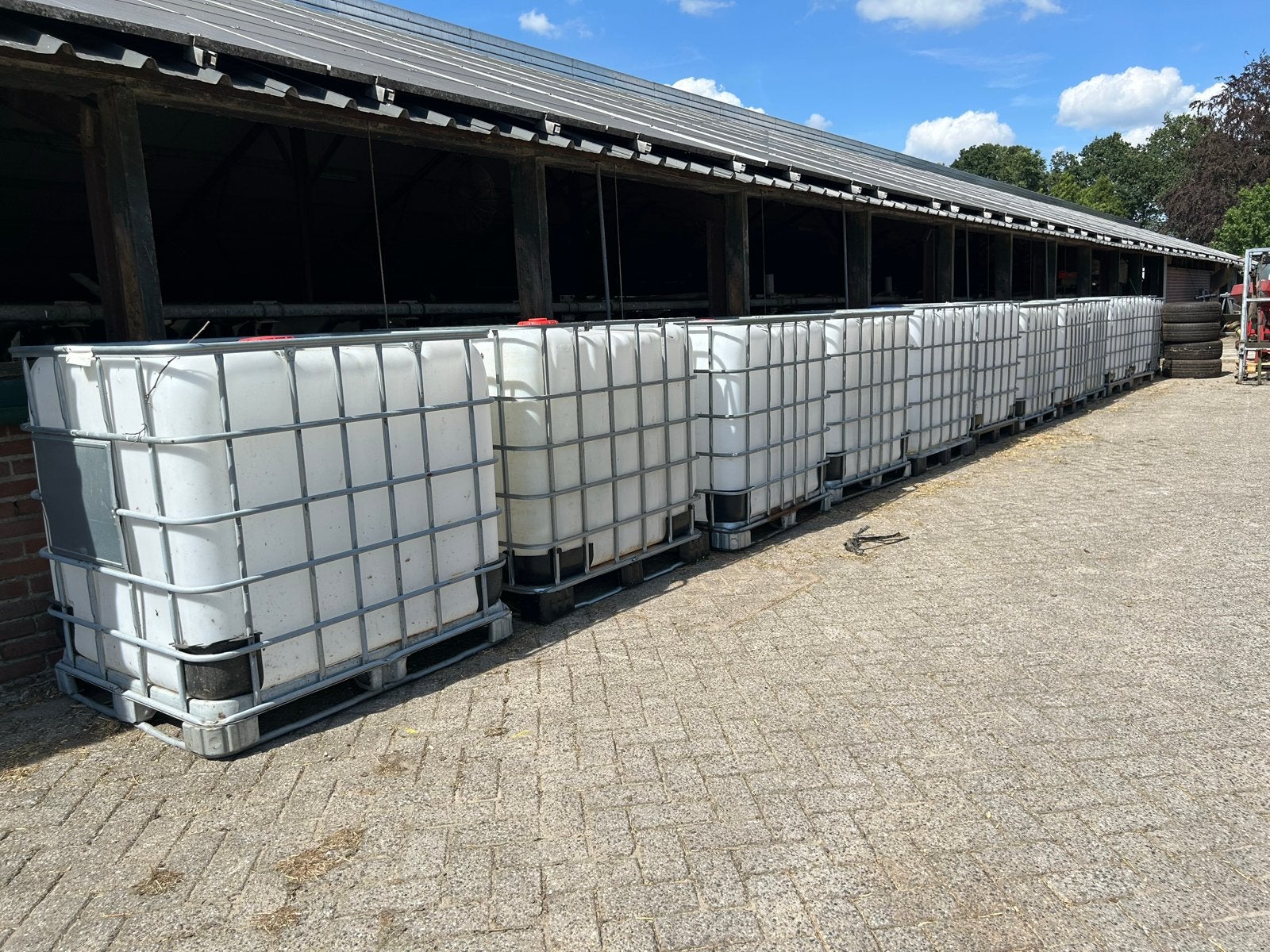 IBC te koop 1000 liter, 150 liter of meer, Ophalen, Zo goed als nieuw