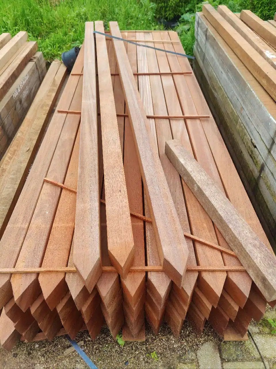 Hardhouten palen, Ophalen of Verzenden, Zo goed als nieuw, Hout