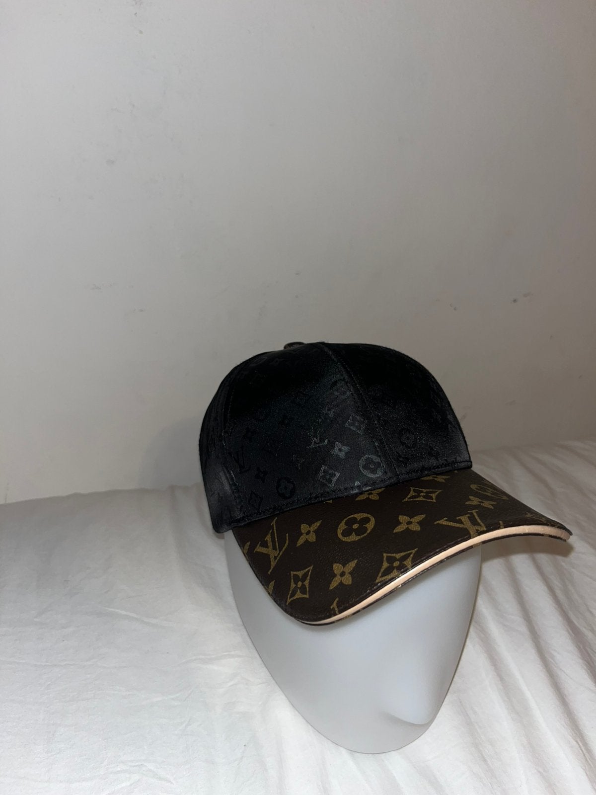 LV pet, Kleding | Heren, Ophalen of Verzenden, Nieuw, One size fits all, Pet