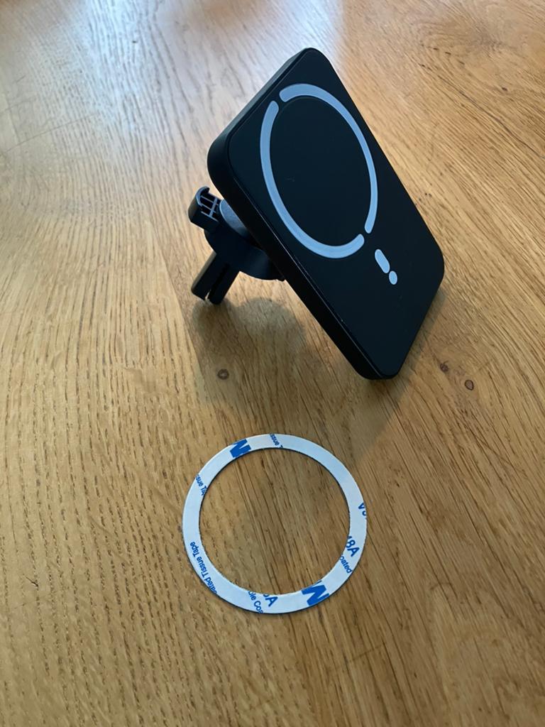 Magnetische telefoonhouder en draadloze oplader voor auto, Ophalen of Verzenden, Zo goed als nieuw, Auto