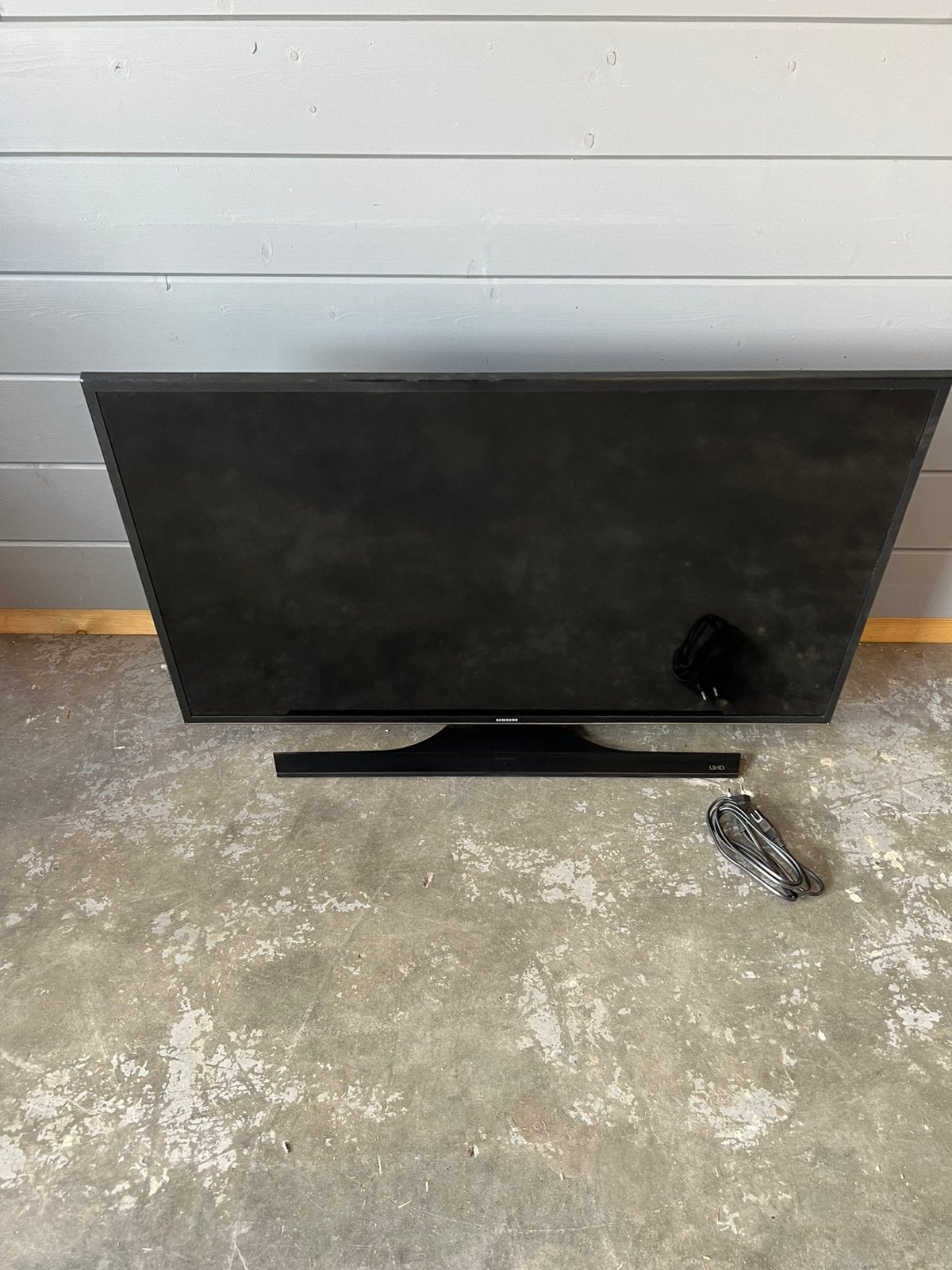 Samsung uhd tv 40 inch, Ophalen, O, O, 50 Hz