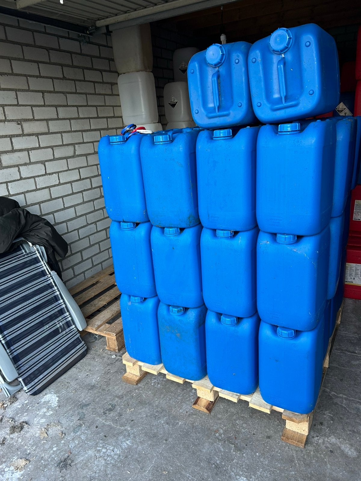 Jerrycans 20 liter Un gekeurd €2.97 per stuk.  0643102000, Minder dan 75 liter, Ophalen, Gebruikt, Kunststof