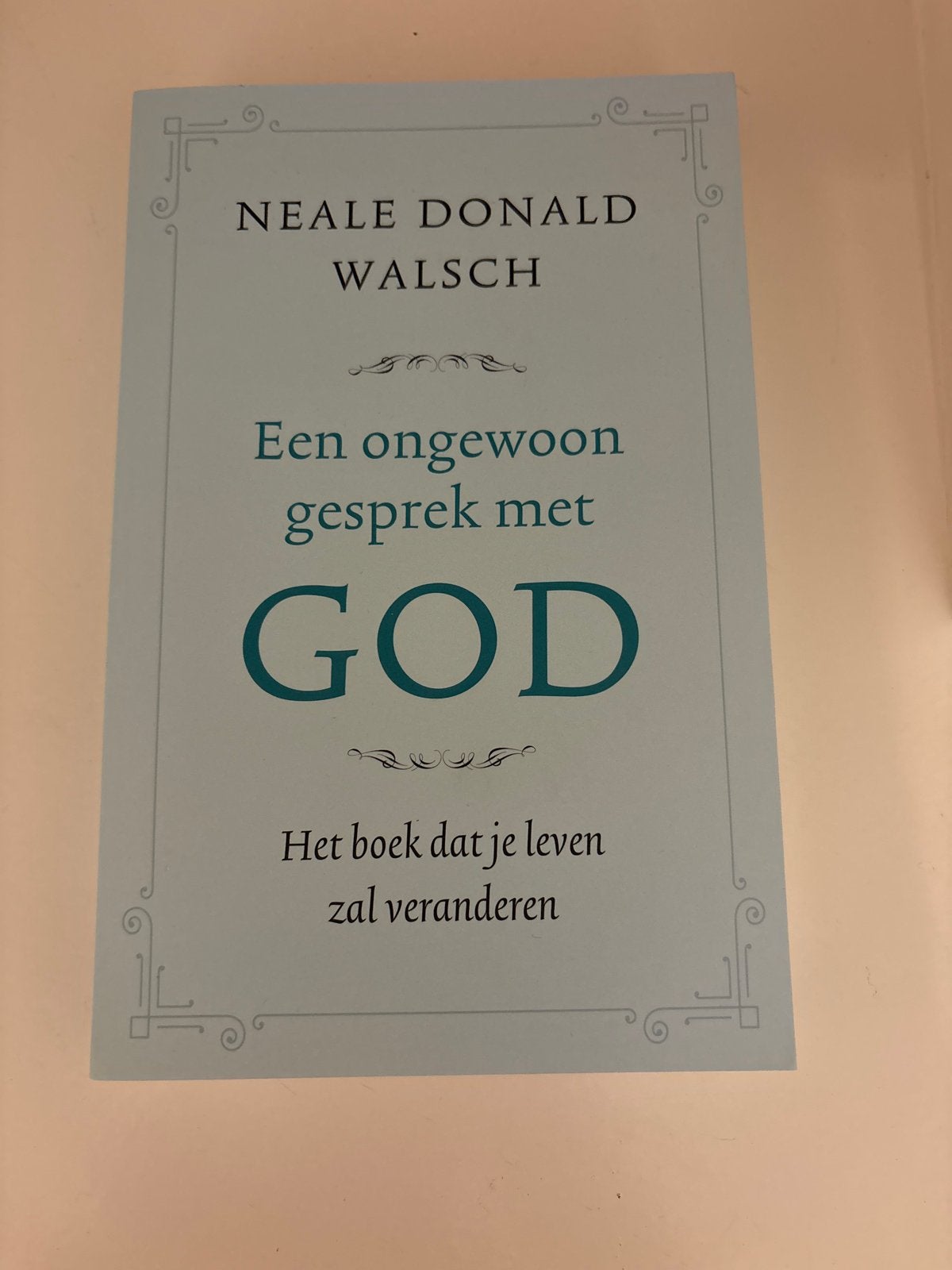 Een ongewoon gesprek met GOD - Neale Donald Walsch, Boeken, Ophalen of Verzenden, Nieuw, Spiritualiteit algemeen, Verhaal of Roman