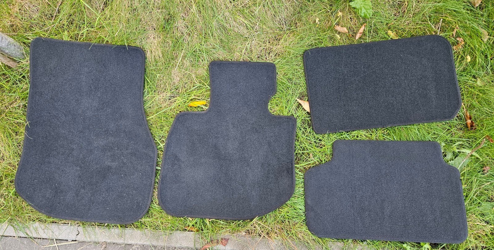 OEM BMW matten X1 U11, X2 U10, MINI Countryman U25, Ophalen, Zo goed als nieuw