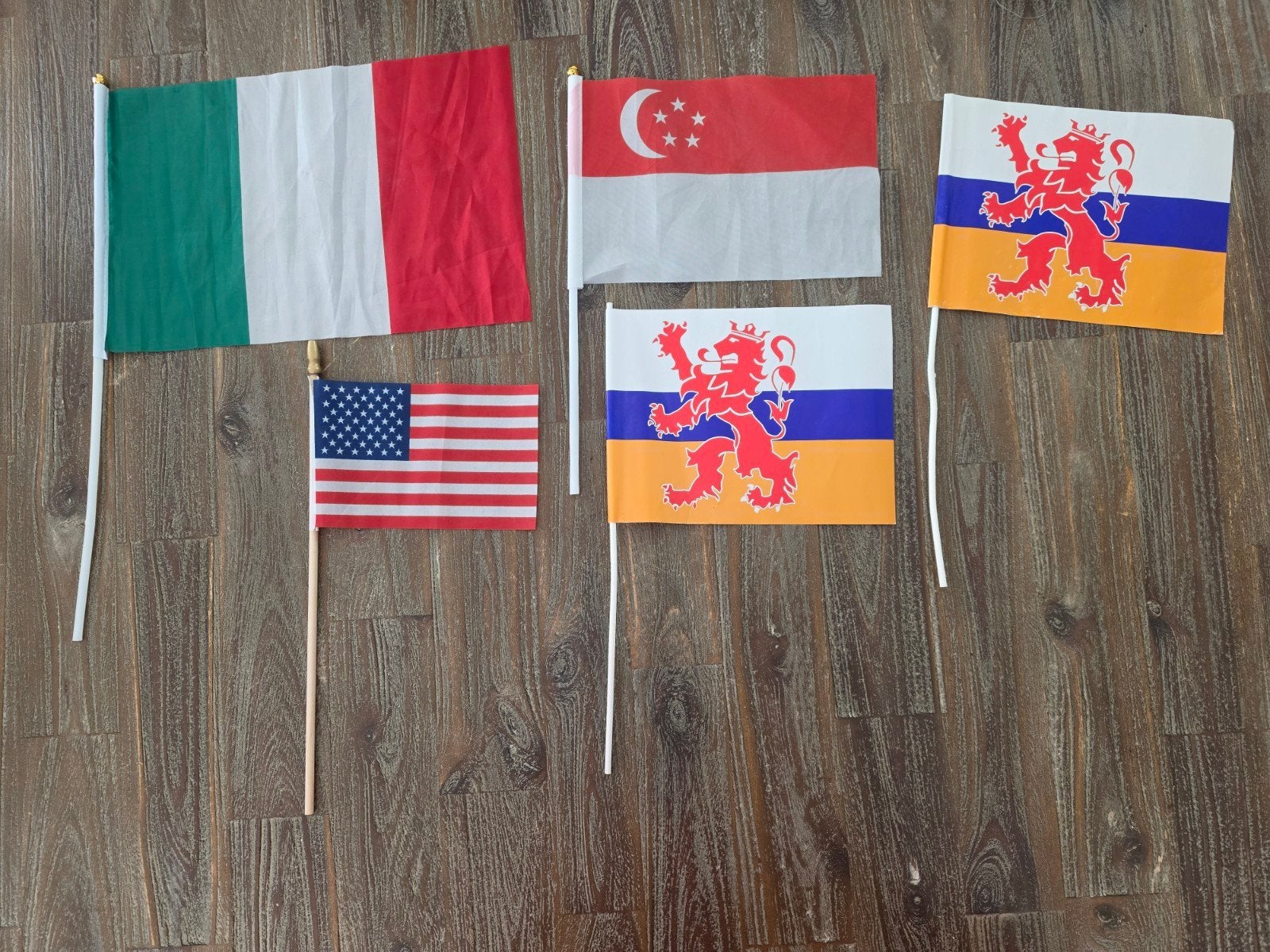 Diverse vlaggetjes, Ophalen, Gebruikt