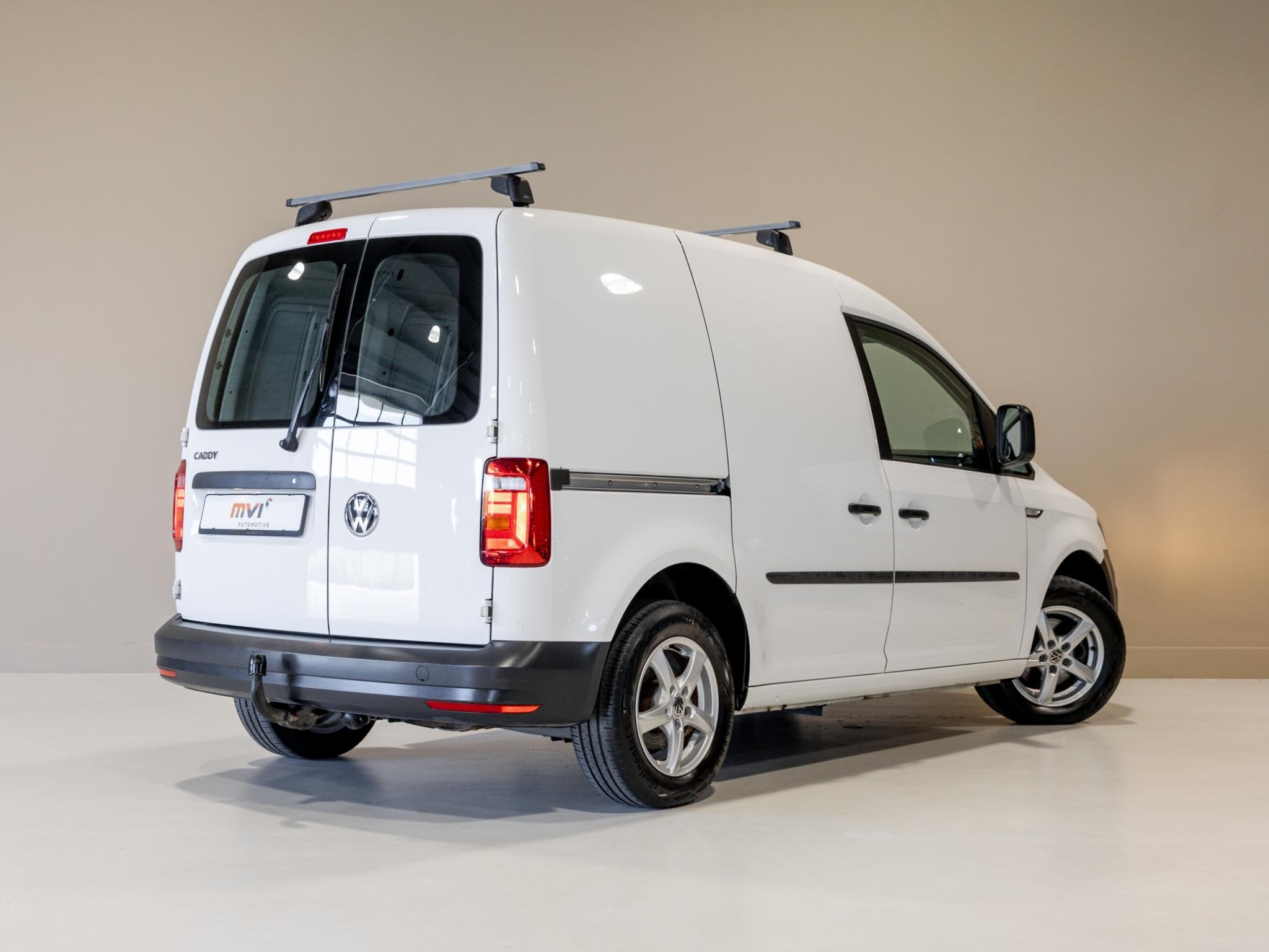 Volkswagen Caddy 1.2 TSI L1H1 BMT Trendline / 84pk / Trekhaa, Voorwielaandrijving, Dealer onderhouden, Stof, Gebruikt