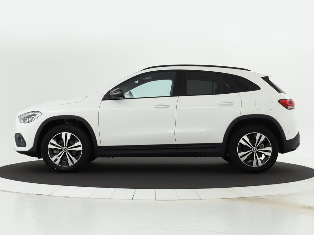 Mercedes-Benz GLA 200 Progressive Panoramadak | Night Pakket, Auto's, Mercedes-Benz, 12 maanden, 4 cilinders, Origineel Nederlands