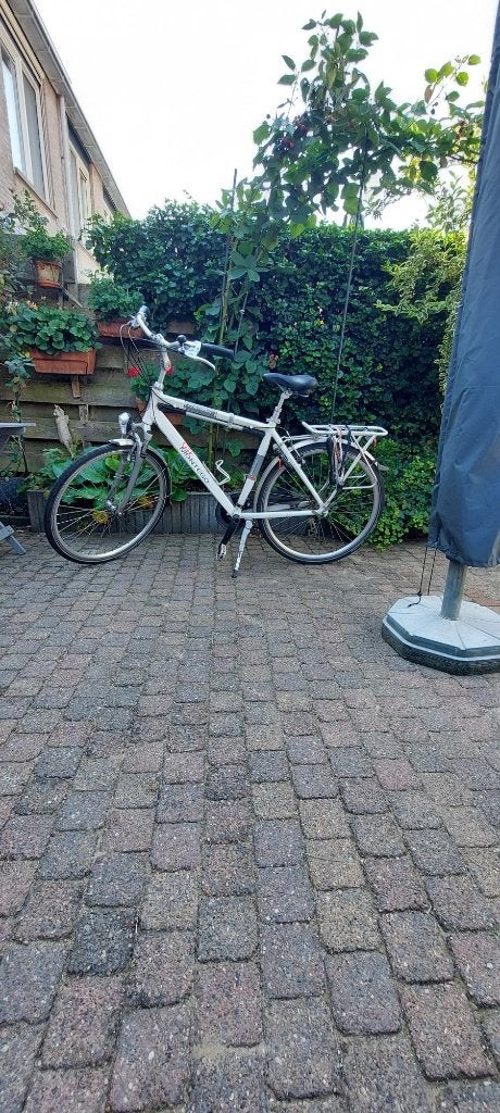 Goed onderhouden heren (tour) fiets Montego., Velgrem, Versnellingen, Zo goed als nieuw, 53 tot 57 cm