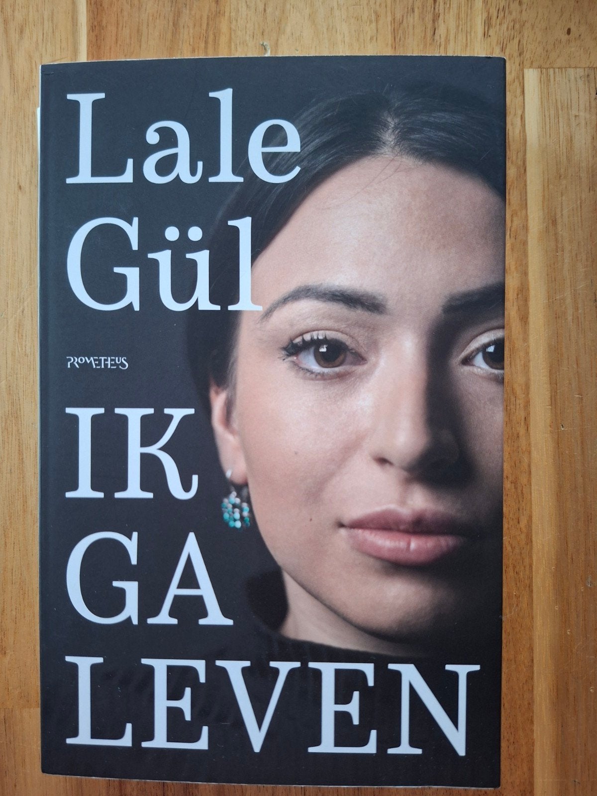 Lale Gül - Ik ga leven, Boeken, Ophalen of Verzenden, Zo goed als nieuw, Lale Gül
