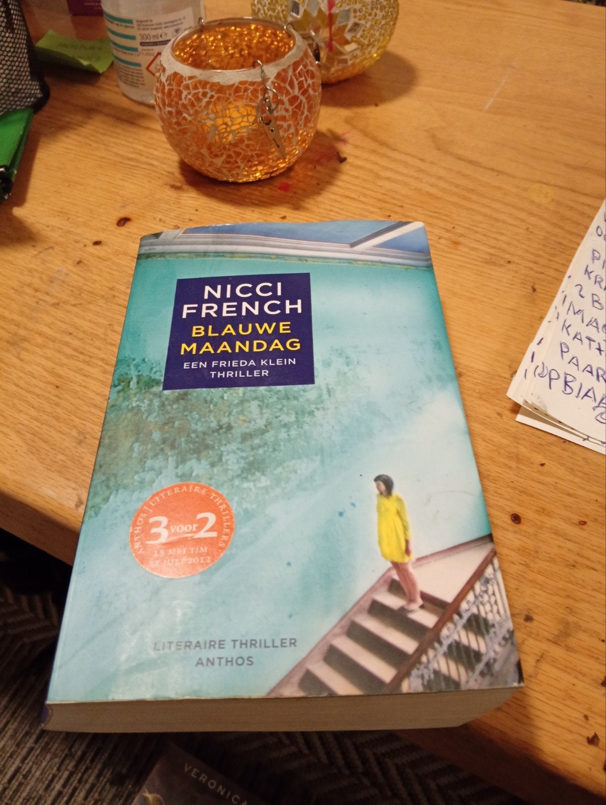 nicci French blauwe maandag een Frida klein thriller, Ophalen, Zo goed als nieuw, Anthos, Nederland