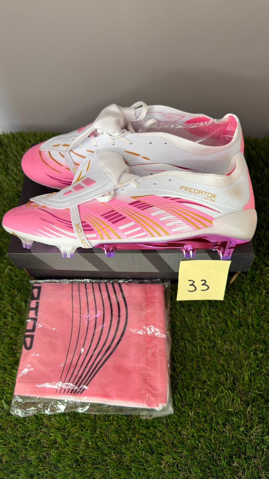 Adidas Predator Elite Limited Edition Voetbalschoenen Roze, Overige kleuren, Sportschoenen, Nieuw, Ophalen of Verzenden