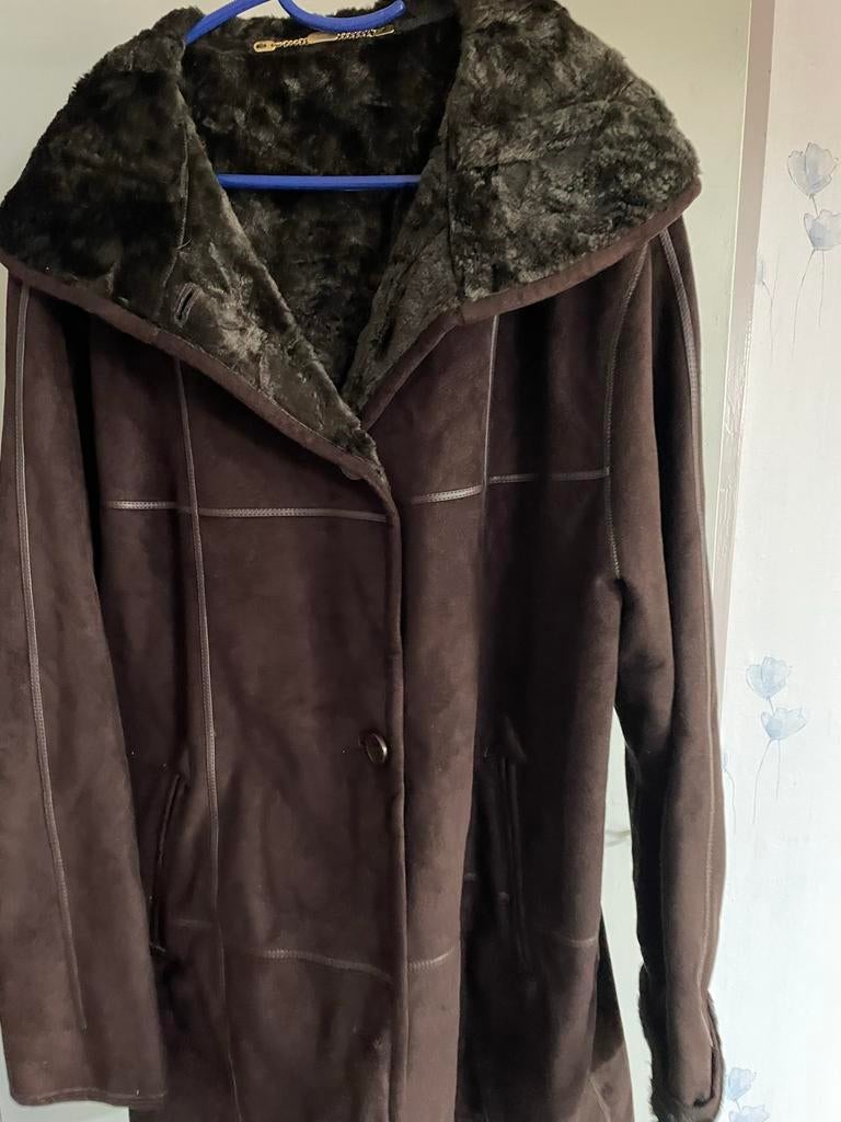 Nieuwe suède jas mt 42/44, Ophalen of Verzenden, Nieuw, Maat 42/44 (L), Bruin