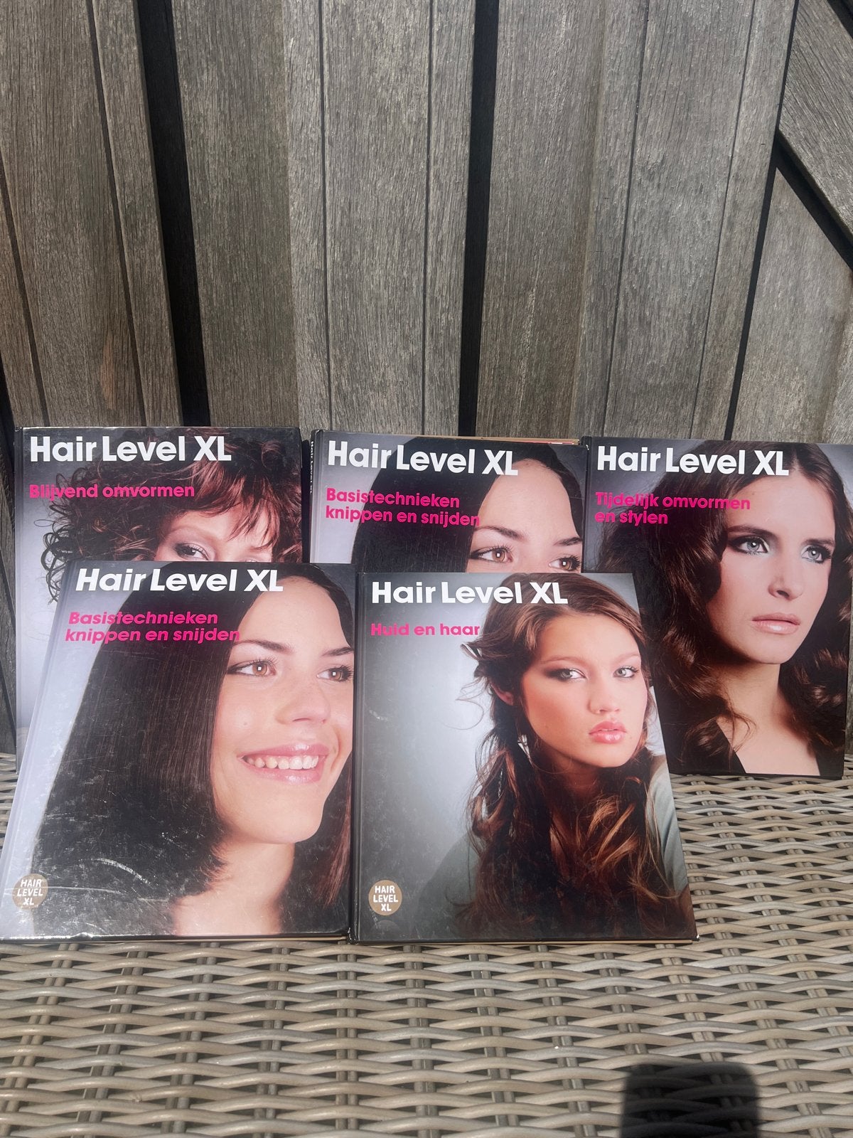 Hair Level XL Boeken - Knippen, Stylen, Huid en Haar, Boeken, Ophalen of Verzenden, Gelezen, Overige onderwerpen