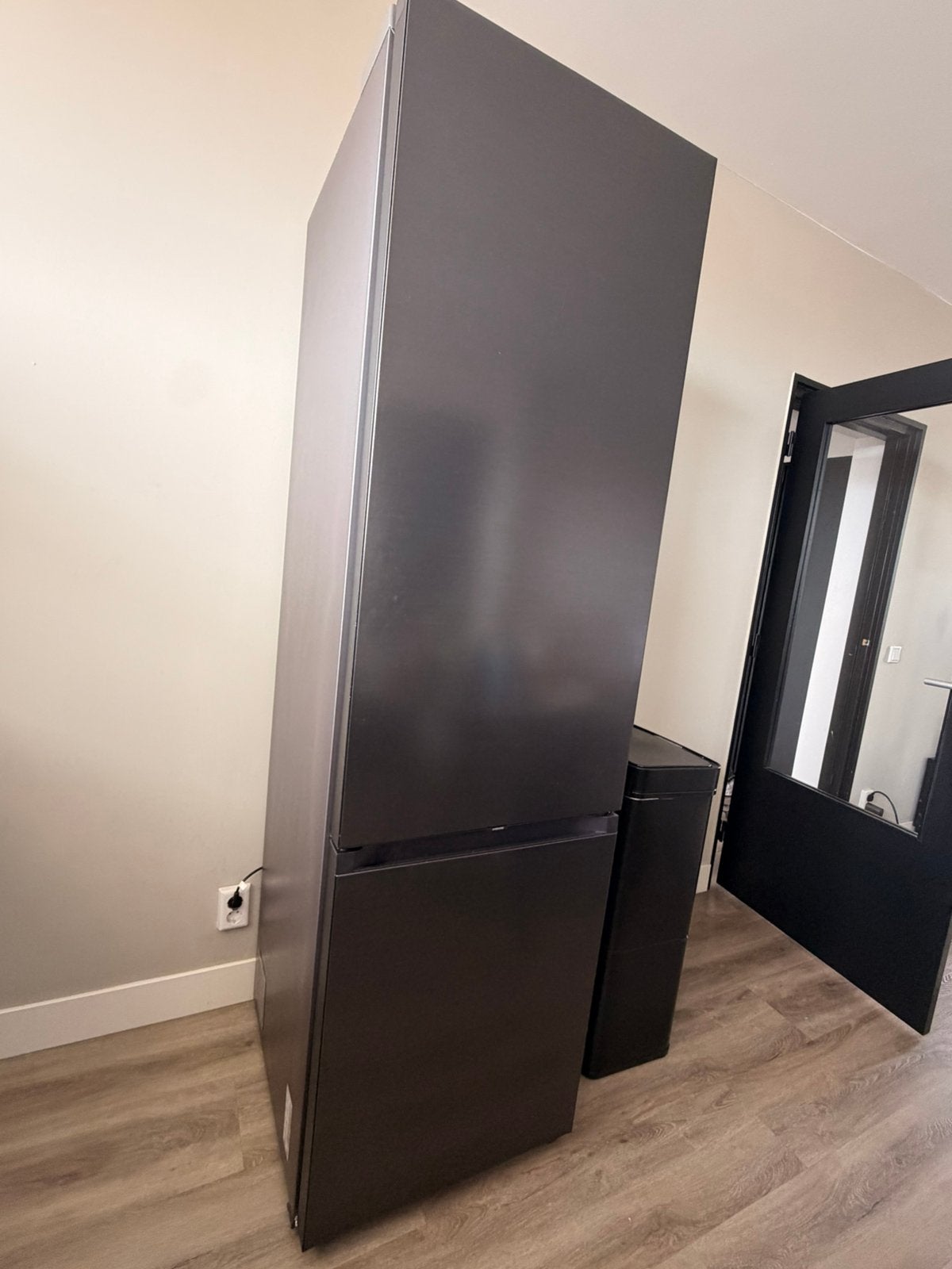 Samsung RB38C7B5BB1 Koel-vriescombinatie 1 jaar oud No Frost, Witgoed en Apparatuur, Koelkasten en IJskasten, Ophalen, 200 liter of meer
