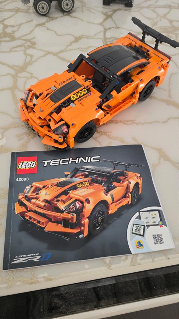 Lego Technic Chevrolet Corvette ZR1 (42093), Ophalen of Verzenden, Zo goed als nieuw